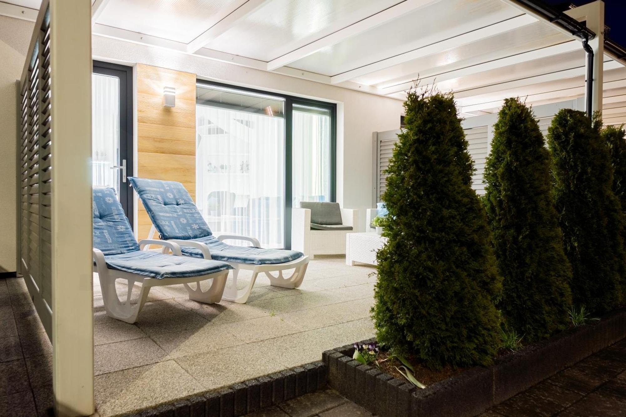 Barka - Apartamenty Premium Oraz Pokoje Blisko Plazy Karwia Exterior photo