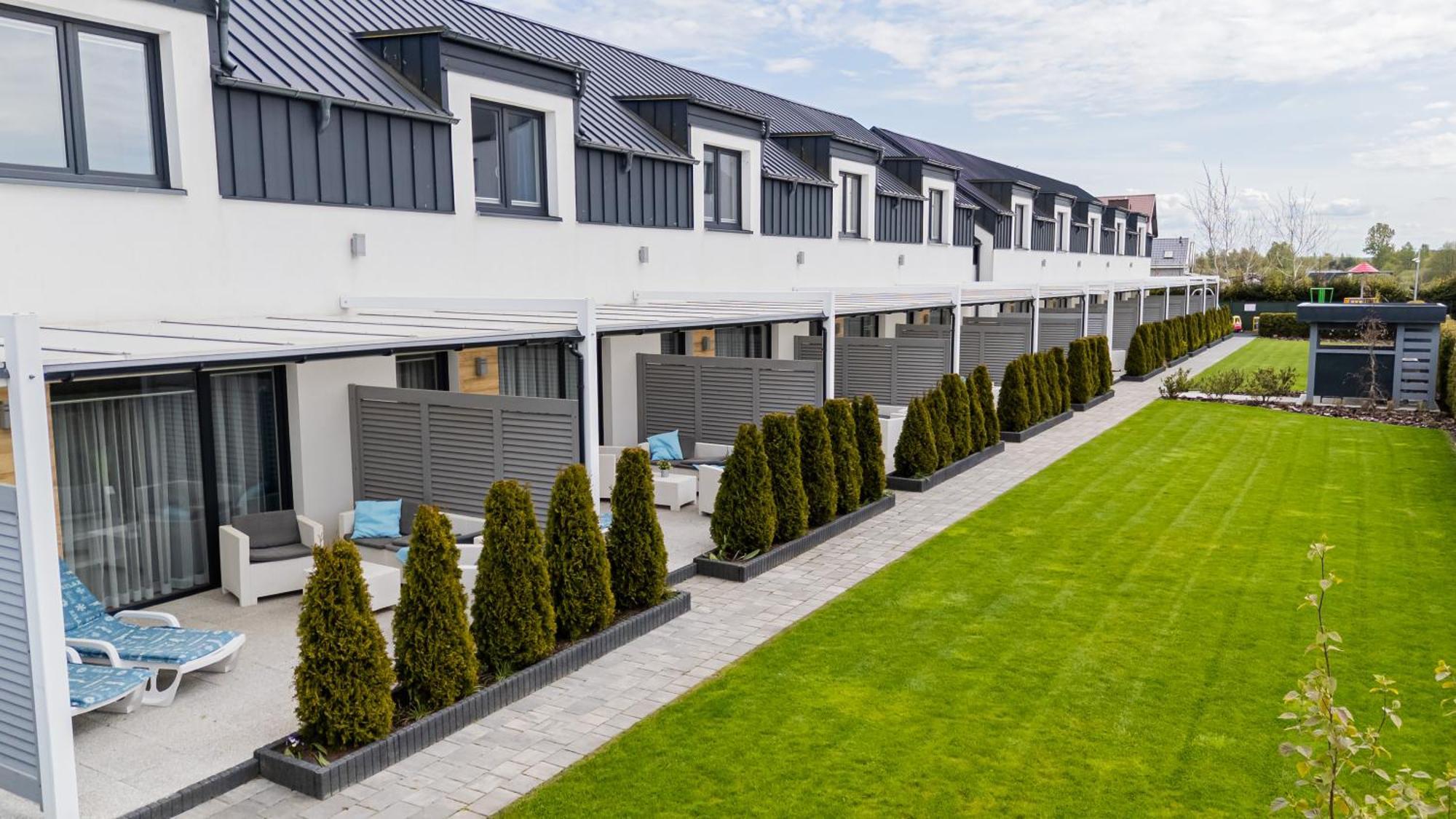 Barka - Apartamenty Premium Oraz Pokoje Blisko Plazy Karwia Exterior photo