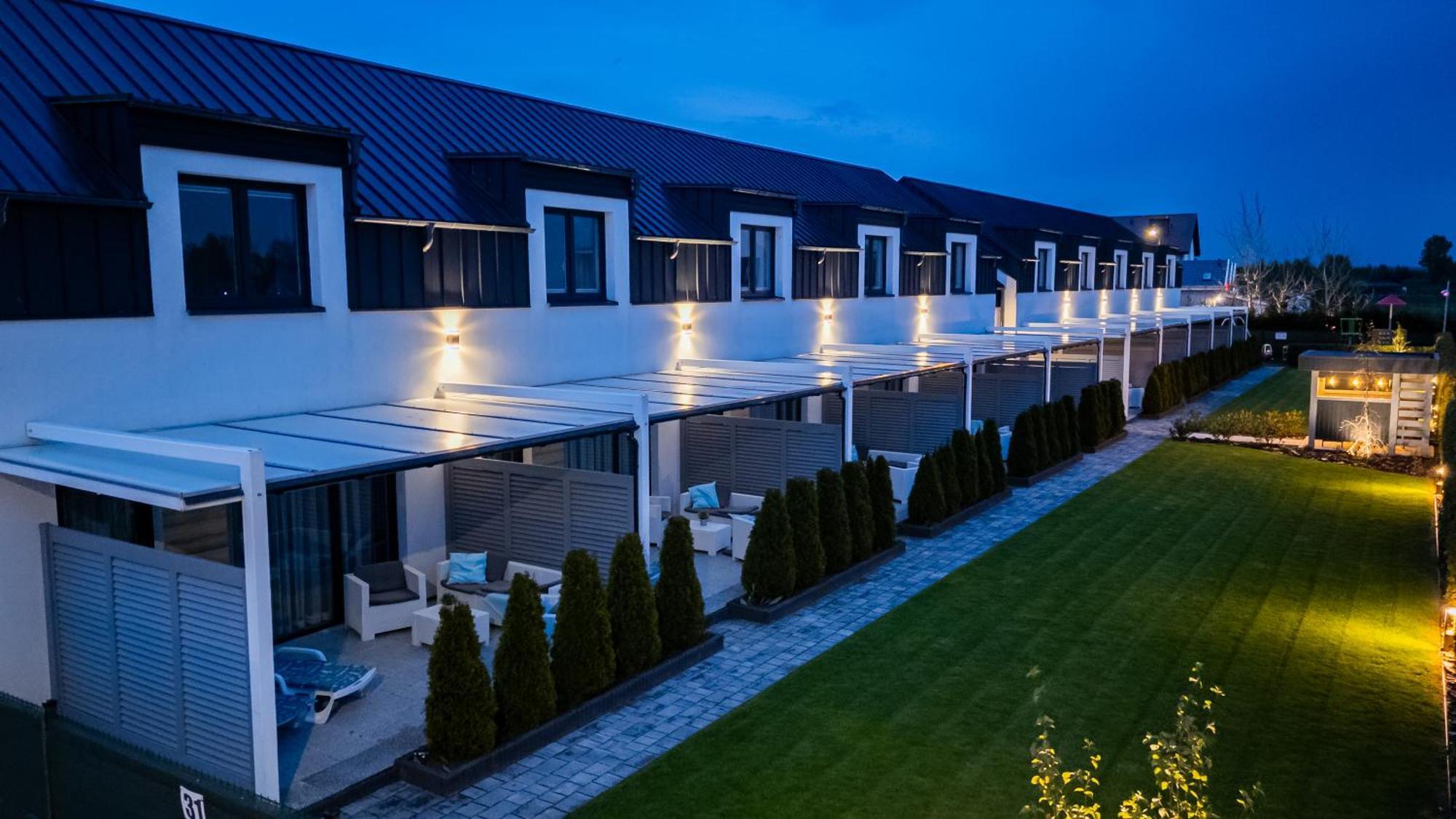 Barka - Apartamenty Premium Oraz Pokoje Blisko Plazy Karwia Exterior photo